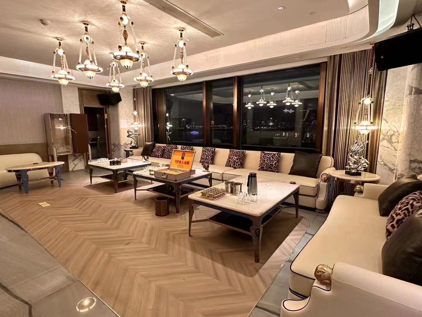 呼和浩特ktv小时场地点查询-玉泉区ktv预定